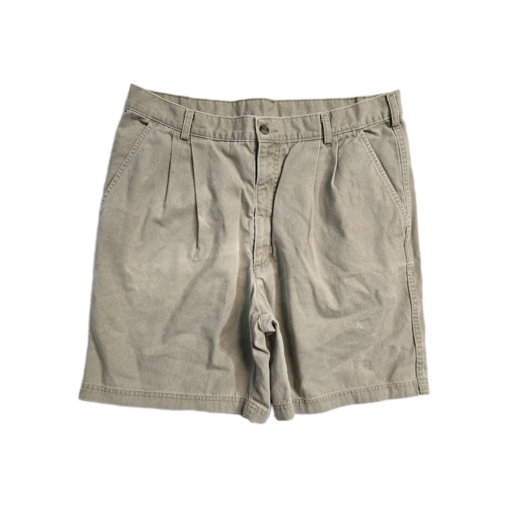 VINTAGE Woolrich men's beige  pleated chino shorts, cotton, ins 8 in, style 3590